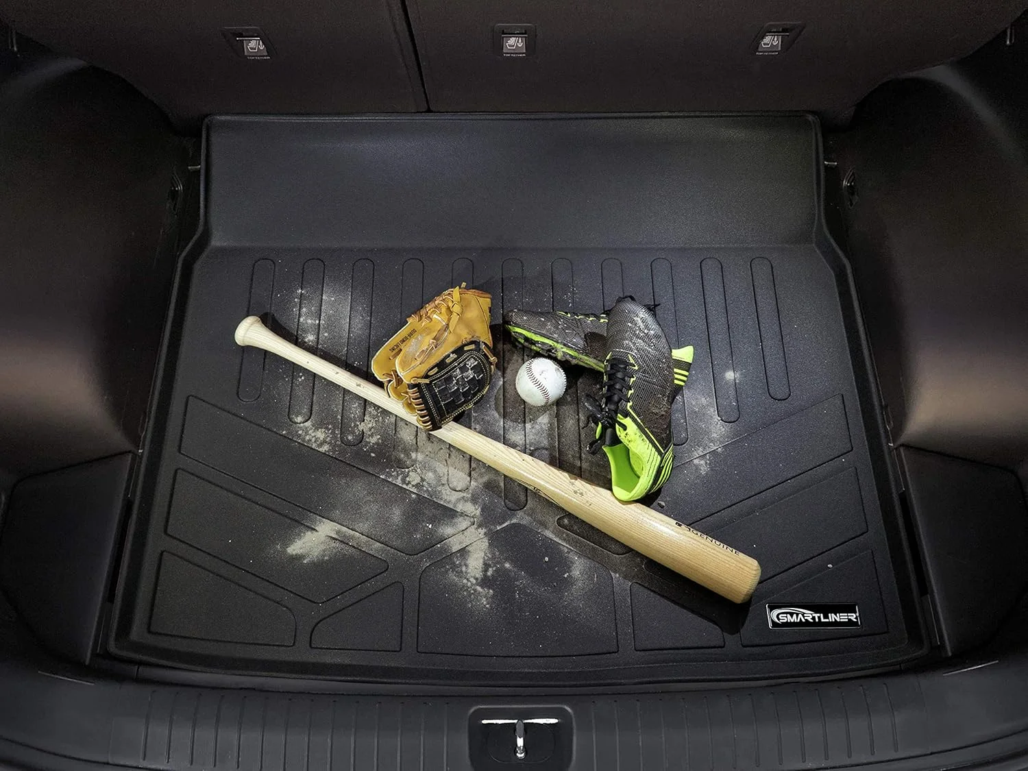 SMARTLINER All Weather Custom Fit Cargo Liner - Easy Cleaning Demonstration