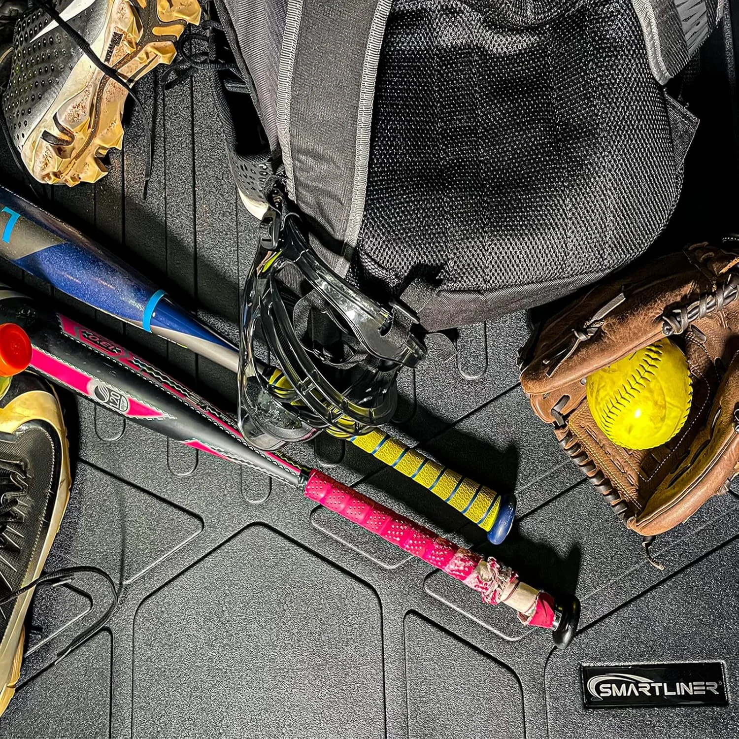 Detail showing the texture and flexibility of the SMARTLINER cargo liner