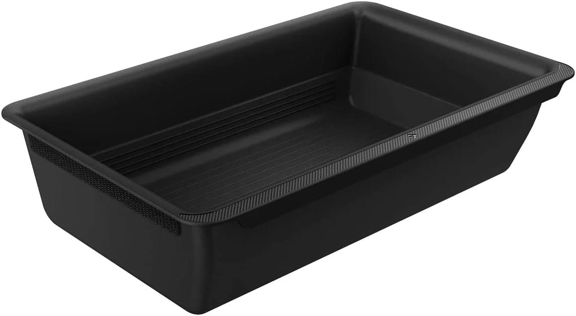 Spigen organizer's interior with silicone padding