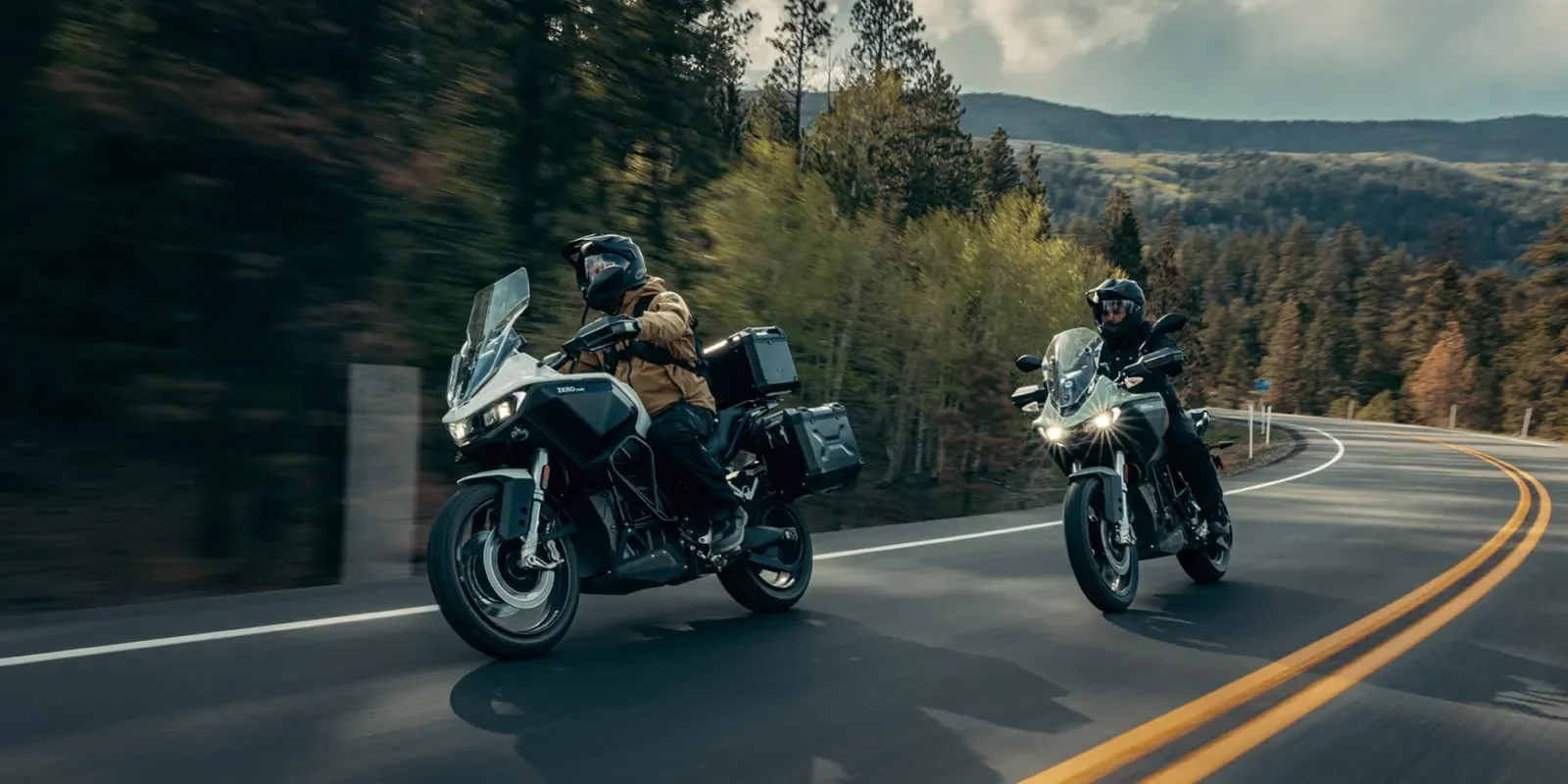 Zero DSR/X premium dual-sport electric motorcycle parked on a scenic mountain road